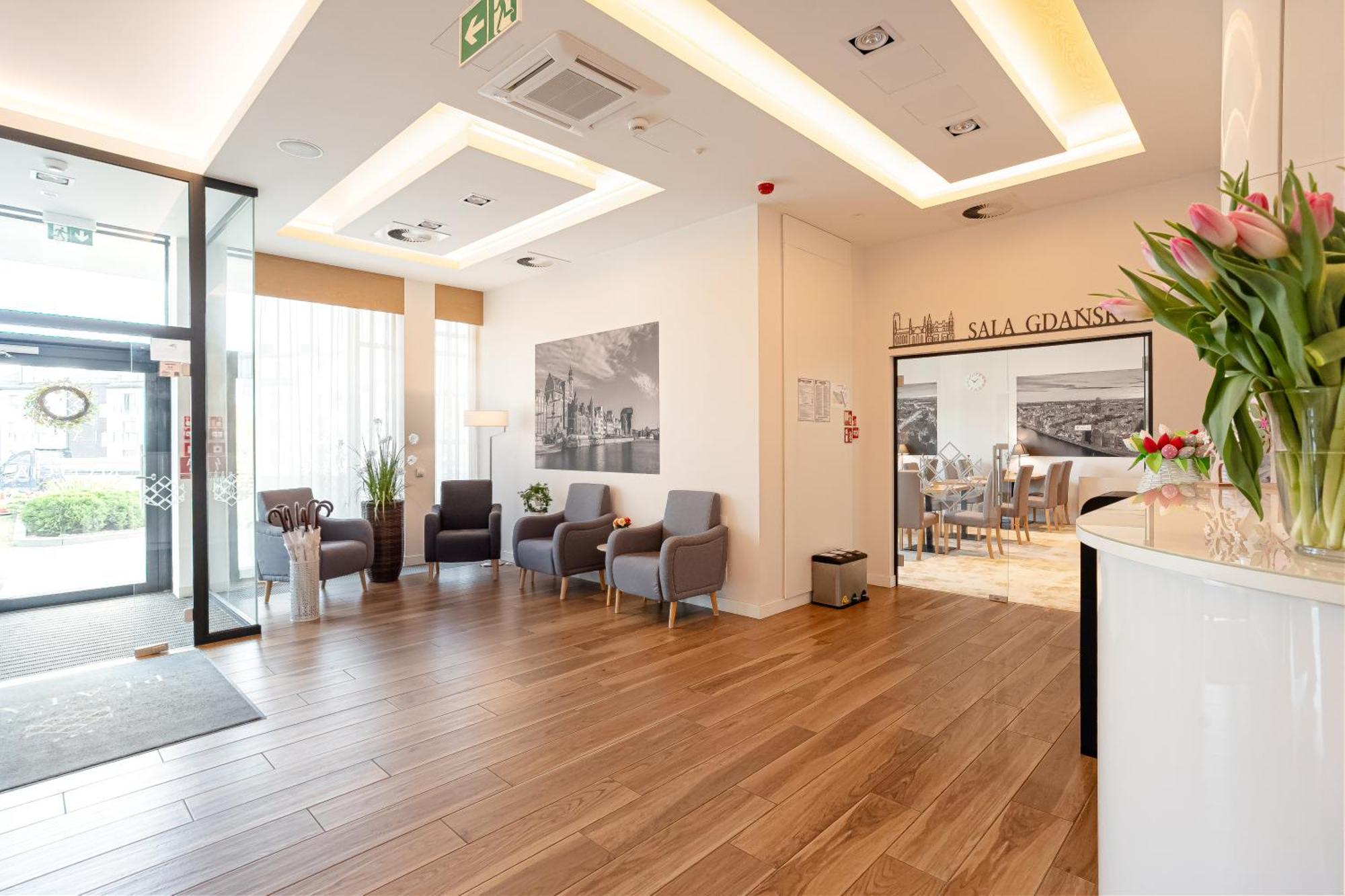 Hotel Platan Gdansk Bagian luar foto